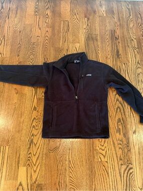 Patagonia Black Half-Zip Fleece Pullover